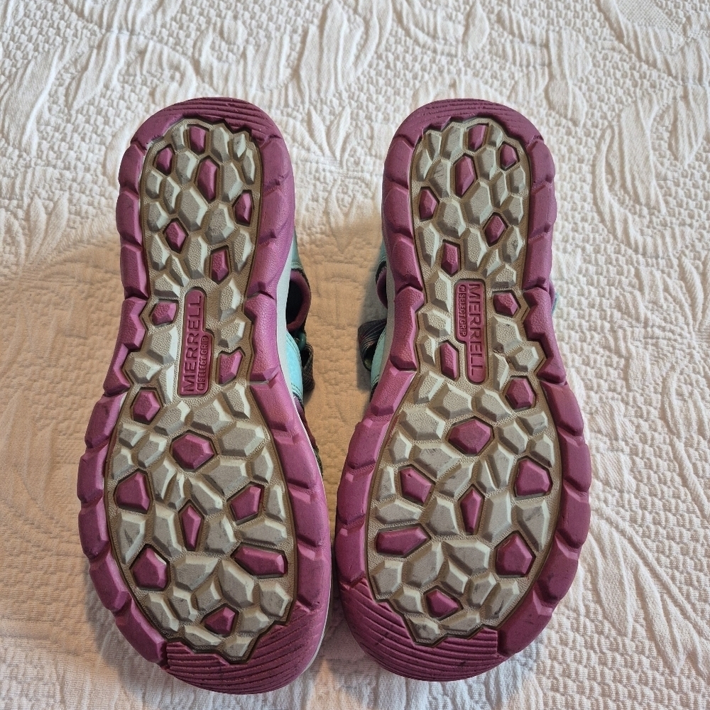 Merrell girls size 3 Hydro sandals, elastic at front defect, shoes overall GUC